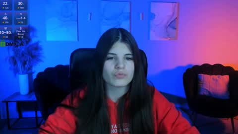 lizzie_boom online show from April 3, 7:01 pm
