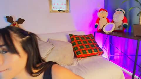 lizzy_kane online show from December 4, 8:28 pm