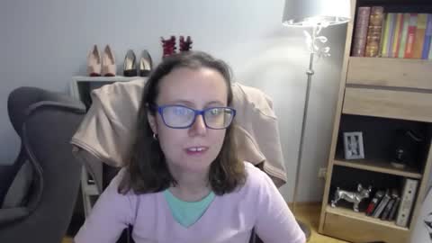 Lizzy online show from September 18, 4:25 am