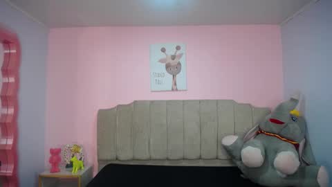 Lizzy SCHEDULE BROADCASTING Monday-Saturday 11am4pm Colombia online show from February 23, 11:44 am