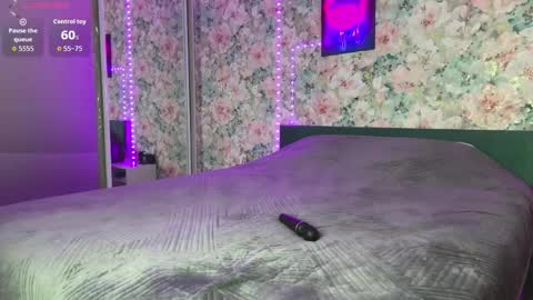 Lizzy 3 online show from April 16, 2:29 pm