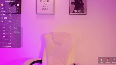 lizzyponcee online show from October 26, 12:33 pm