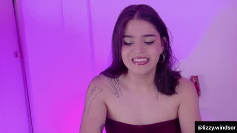 lizzywindsor online show from February 7, 11:08 pm