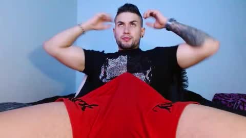 lliamm 2 online show from October 19, 3:40 am