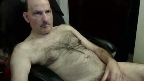 Snapshot of loades182025 chatting on December 14, 6:41 am loades182025 online show from December 14, 6:41 am