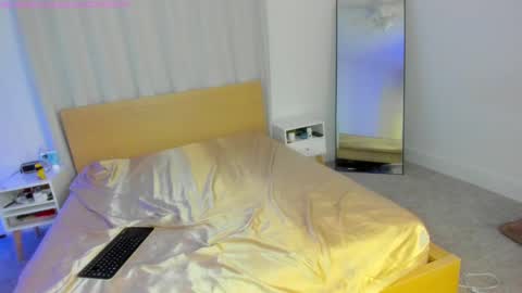 lolo 3 online show from February 25, 5:52 am