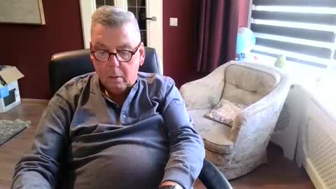 Snapshot of loebet chatting on May 16, 2:49 pm Loebet online show from May 16, 2:49 pm