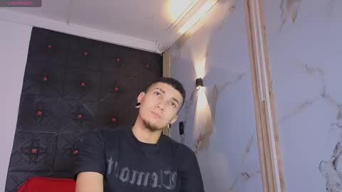 logan_and_rachel online show from April 15, 11:17 am