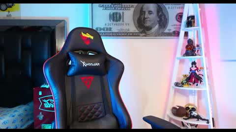 logan_hugh8 online show from February 26, 9:21 am