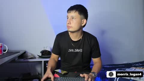 Snapshot of logan_morris777 chatting on February 18, 4:48 am Logan morris online show from February 18, 4:48 am