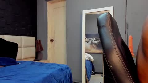 logan_varela online show from December 29, 8:04 pm