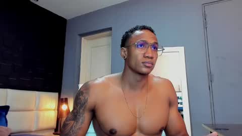 logan_varela online show from January 2, 10:22 pm