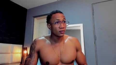 logan_varela online show from January 3, 1:27 am