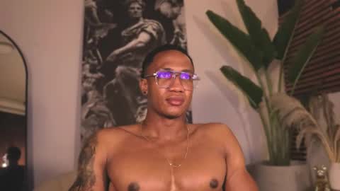 logan_varela online show from February 7, 1:47 am