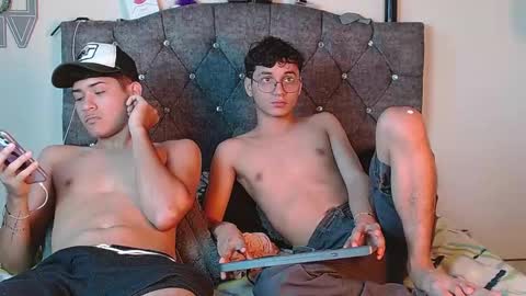 Snapshot of logan_willyams_ chatting on September 12, 9:48 pm logan_willyams_ online show from September 12, 9:48 pm