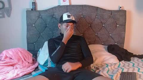 Snapshot of logan_willyams_ chatting on October 17, 8:11 pm logan_willyams_ online show from October 17, 8:11 pm