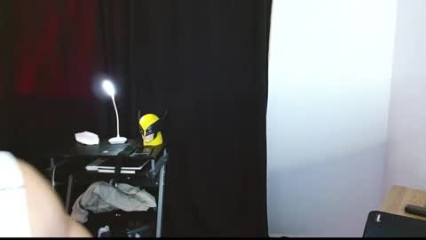 Snapshot of loganandrwz chatting on February 3, 11:54 pm Loganandrwz online show from February 3, 11:54 pm