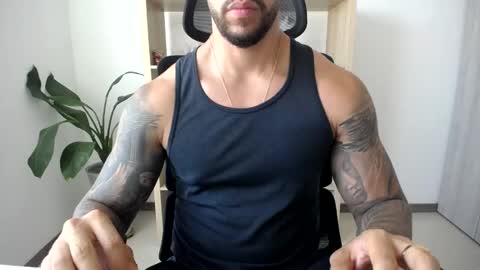 Snapshot of loganhod chatting on May 27, 8:28 pm Logan Wolfp online show from May 27, 8:28 pm