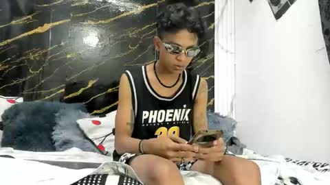 Snapshot of loganjhonson18 chatting on May 7, 5:46 am loganjhonson18 online show from May 7, 5:46 am