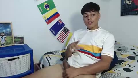 loganjhonson19 online show from June 24, 12:09 am