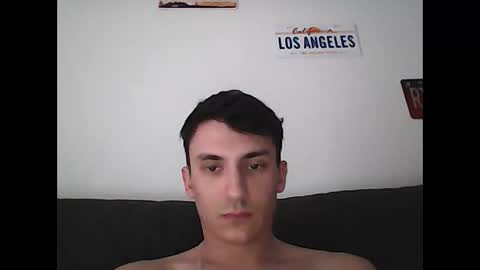 Snapshot of logann1103 chatting on February 9, 1:03 pm logann1103 online show from February 9, 1:03 pm