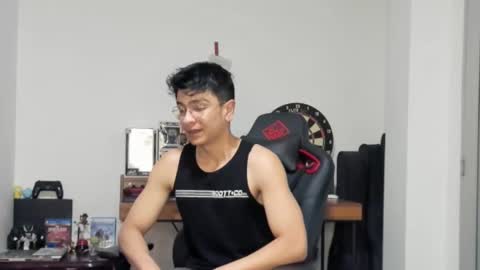 Snapshot of logannick chatting on February 25, 8:14 am Logan online show from February 25, 8:14 am