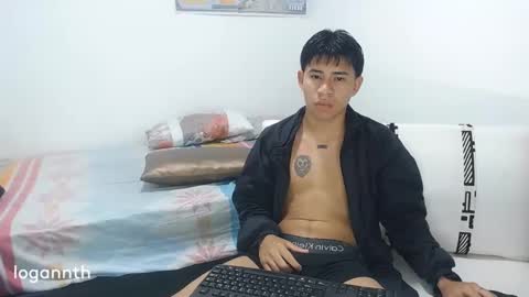 logannthh online show from February 19, 9:28 am