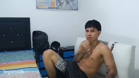 logannthh online show from February 22, 11:24 pm