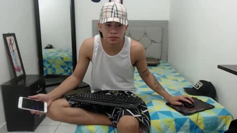 Snapshot of logannthh chatting on May 25, 11:33 pm logannthh online show from May 25, 11:33 pm