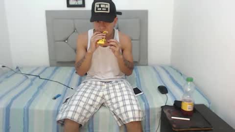 Snapshot of logannthh chatting on May 29, 1:58 am logannthh online show from May 29, 1:58 am