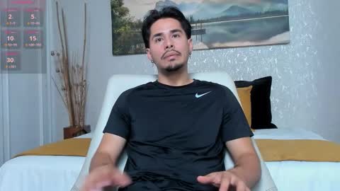 Snapshot of loghan_fox chatting on December 22, 8:50 pm Loghan online show from December 22, 8:50 pm