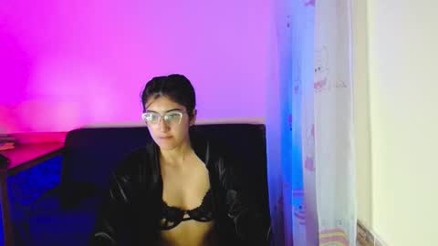 Snapshot of lois_fer chatting on March 2, 1:30 am Lois online show from March 2, 1:30 am