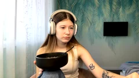 Kate online show from April 4, 6:00 am