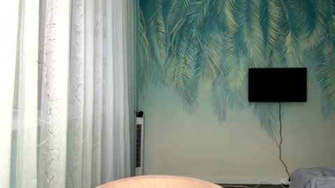 Kate online show from April 8, 1:11 pm