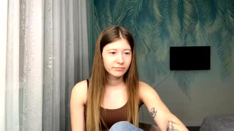 Kate online show from April 12, 1:49 pm