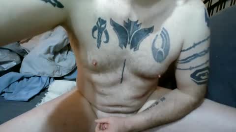 Snapshot of lokindmore chatting on January 11, 5:29 pm lokindmore online show from January 11, 5:29 pm