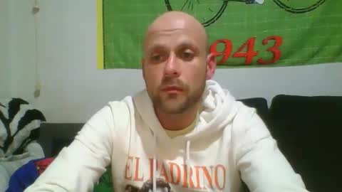 Snapshot of lokitospain chatting on March 16, 10:47 pm PollonSpanish37 online show from March 16, 10:47 pm