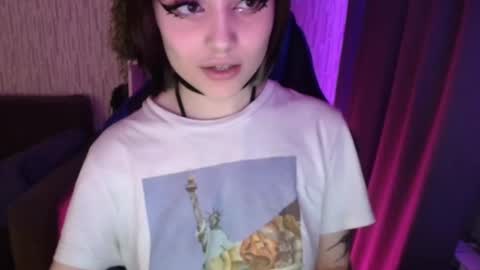 lola online show from December 18, 3:55 pm