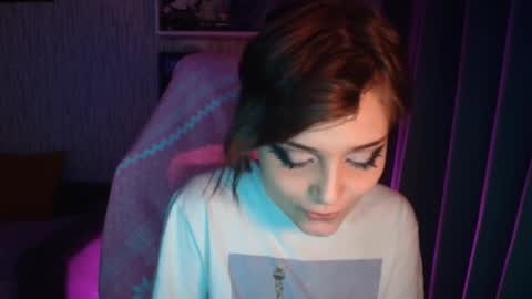 lola online show from January 8, 2:14 am