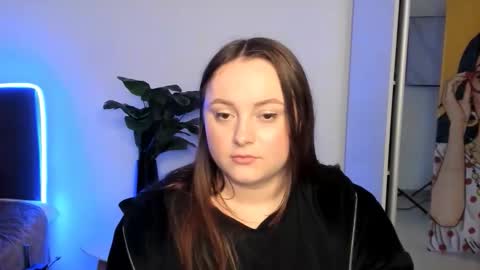 lola_berry22 online show from May 13, 5:10 pm