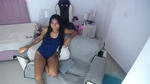 Snapshot of lola_lustrum chatting on June 26, 4:11 pm lola_lustrum online show from June 26, 4:11 pm