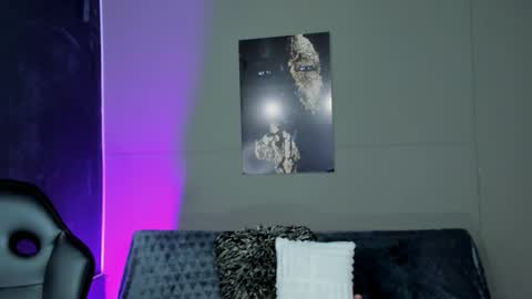 Snapshot of lola_red956680 chatting on February 4, 7:31 pm lola red online show from February 4, 7:31 pm