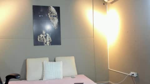 Snapshot of lola_red956680 chatting on February 26, 7:24 pm lola red online show from February 26, 7:24 pm