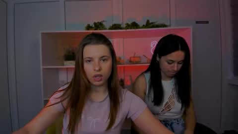 Lola online show from October 11, 7:01 pm