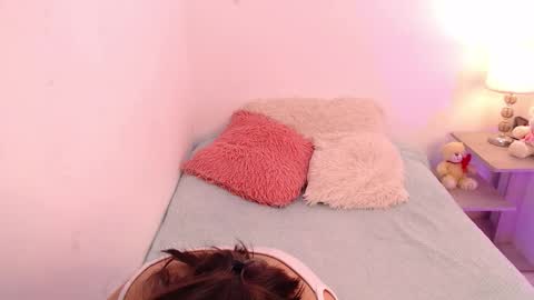 lolaandcamille online show from November 21, 9:41 am