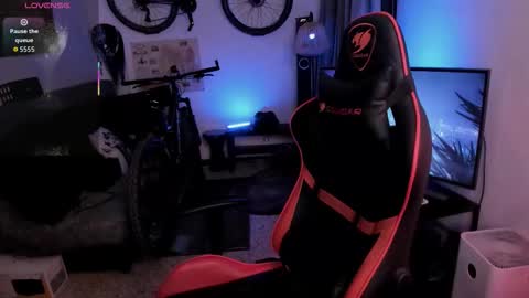 lolaasmith_21 online show from February 6, 10:35 pm