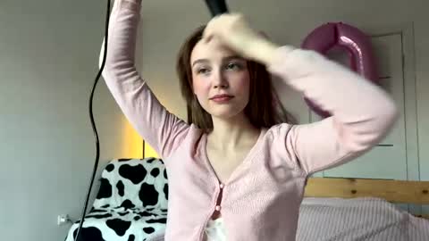 lolaatate online show from March 27, 4:07 am