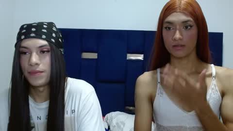 lolabloomx online show from May 15, 11:12 pm