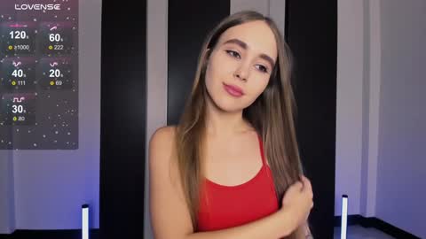 Snapshot of lolabunnyz chatting on December 21, 7:06 pm Lola3 online show from December 21, 7:06 pm