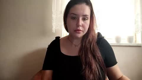 Lola online show from April 1, 8:15 am